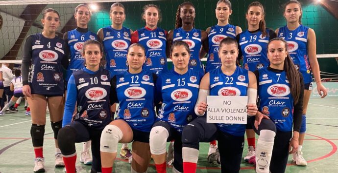 Volley, il Panificio Pesce batte la News Teosidos 3 a 0 e consolida il primo posto in classifica