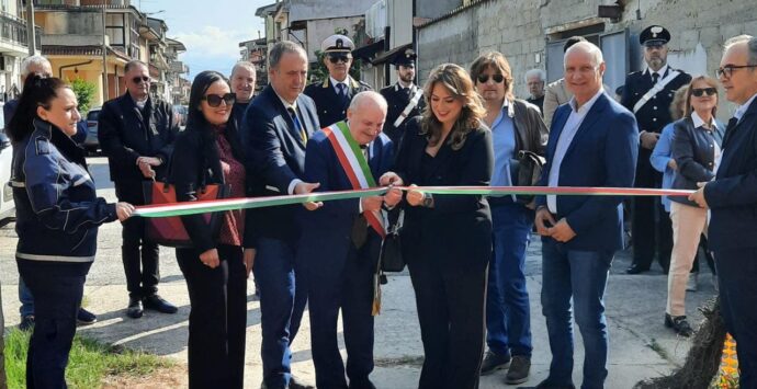 Inaugurato a Limbadi il cantiere del nuovo auditorium comunale da un milione di euro. L’ex deputata Nesci: «Ora anche gli altri comuni si diano da fare»