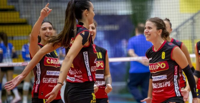 Volley femminile, la Tonno Callipo supera 3 a 1 il Cus Catania. Coach Boschini: «Punti importanti in uno scontro diretto»