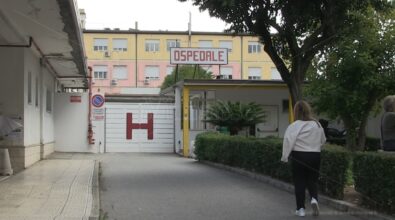 Vibo, anche davanti all’ospedale Jazzolino il presidio di Cgil e Uil in vista dello sciopero generale del 29 novembre