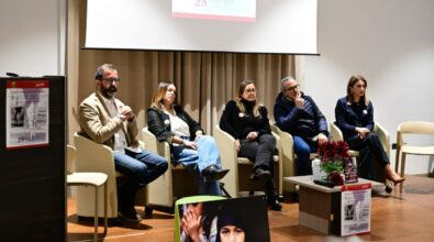 Violenza contro le donne, a Pizzo riflessioni e flashmob per la Giornata internazionale