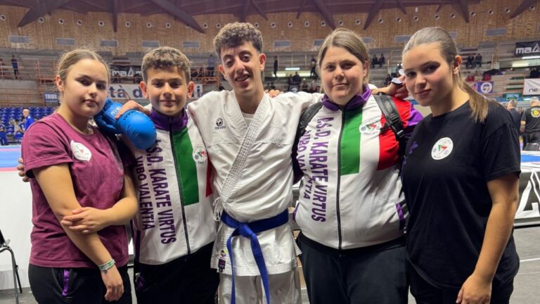 Il vibonese Luigi Ciro medaglia di bronzo al trofeo nazionale di karate Fijlkam super champion