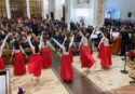 Il concerto di Natale del Liceo “Capialbi” incanta e commuove Vibo Valentia nel ricordo della giovane Rachele – VIDEO