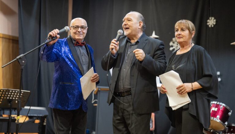 Natale in musica a Filadelfia, successo per il concerto della Pro Loco che ha chiamato a raccolta gli artisti del territorio