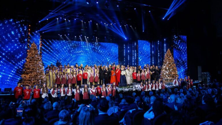 Fiori dal Vibonese per addobbare il concerto di Natale in Vaticano: azienda di Pizzo tra le cinque imprese italiane accreditate