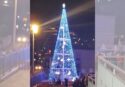 Vibo Marina, l’accensione dell’albero di Natale dà il via al cartellone degli eventi per le festività