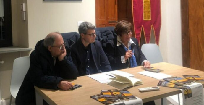 Tradizioni, riti e pietà popolare al centro della presentazione del libro di Giuseppina Prostamo a Mileto