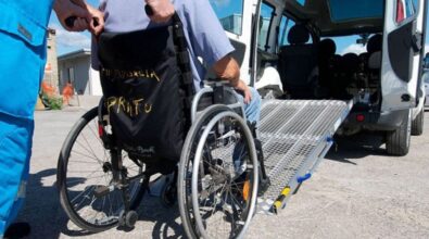 Il Comune di Vibo vara il trasporto sociale verso strutture sanitarie e ambulatori. Ecco chi ne ha diritto e come accedere al servizio