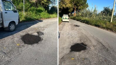 Tropea, dopo la segnalazione de Il Vibonese il Comune ripara tutte le buche sulla strada di Contrada la Grazia causate dal maltempo