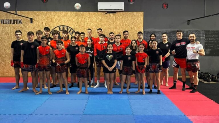 Kickboxing, alla Fenix Academy arriva il pluricampione del mondo Timothy Bos: «Ho trovato un bellissimo ambiente. Praticate questo sport»