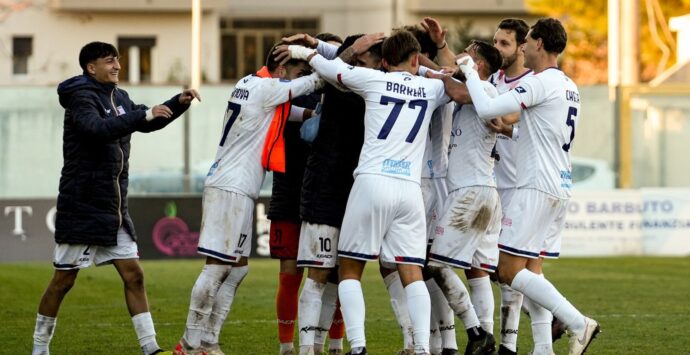 Serie D, nuovo derby per la Vibonese che ora non può più sbagliare: domenica Locri ospite al Razza