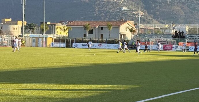 Vibonese super, tris al Pompei. I rossoblù tornano dalla Campania con il bottino pieno: finisce 0-3