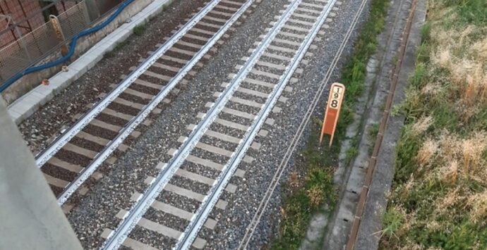 Ancora disagi per chi viaggia in treno da e per la Calabria a causa di un nuovo guasto, ecco i coinvogli coinvolti. Fs: «Circostanze sospette»