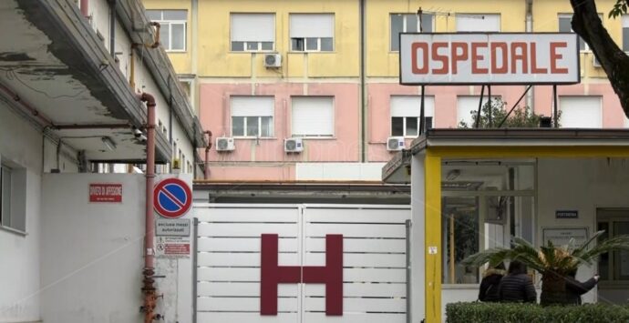 Jazzolino da sgomberare, 10 domande per Occhiuto e una certezza: l’ospedale da campo certificherebbe il disastro