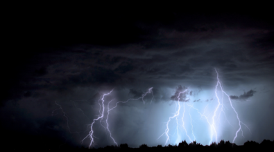 Meteo Vibonese, è il giorno dell’allerta rossa sulle Serre. Nubifragi e vento fino a 100 k/h: scuole chiuse in tutta la provincia