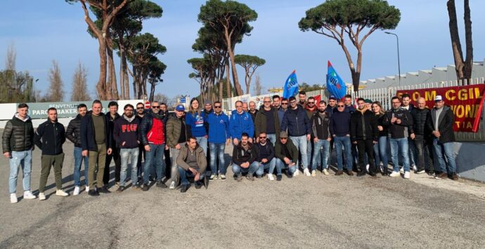 Metalmeccanici in sciopero anche a Vibo Valentia: «Chiediamo salari più alti e riduzione dell’orario di lavoro» – VIDEO