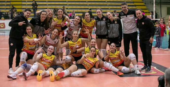 Volley, Tonno Callipo senza freni: battuta 3-0 Gioiosa Ionica, tredicesima vittoria e vetta consolidata