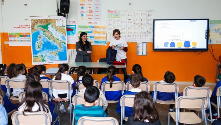 Parte da Pizzo il progetto di Corepla per sensibilizzare sul riciclo della plastica: le lezioni coinvolgeranno oltre 500 studenti