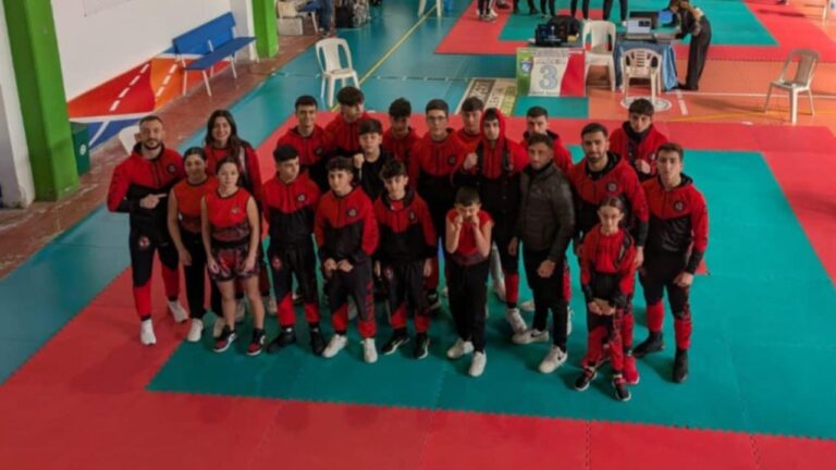 Kickboxing, ancora successi per la Fenix Academy che a Pizzo conquista 18 medaglie