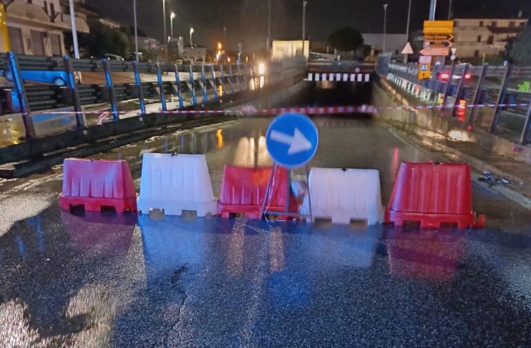 Strada statale 18, passano i mesi ma il tunnel nei pressi del Vibo Center resta chiuso: proseguono i disagi per gli automobilisti