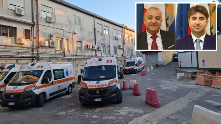 Ambulanze in coda e caos all’ospedale di Vibo, Mammoliti e Lo Schiavo: «Scenari non degni di un paese civile. Come sono stati usati i soldi?»