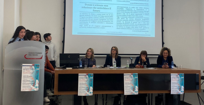 Comune di Vibo e scuole superiori a confronto sul ruolo delle donne nella Scienza. E il liceo Berto presenta il suo giornale