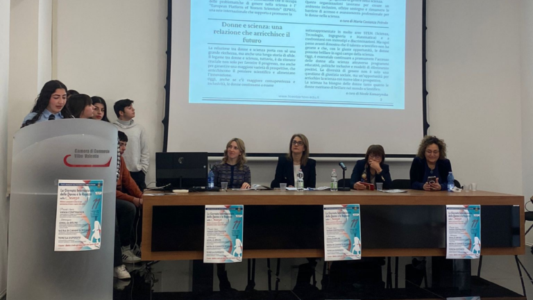 Comune di Vibo e scuole superiori a confronto sul ruolo delle donne nella Scienza. E il liceo Berto presenta il suo giornale