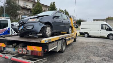 Incidente stradale nel Catanzarese, auto contro un muro: morta una donna di 53 anni