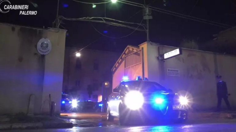 Mafia, 1.200 carabinieri impegnati in una maxi operazione con centinaia di arresti contro la ricostruzione della Cupola