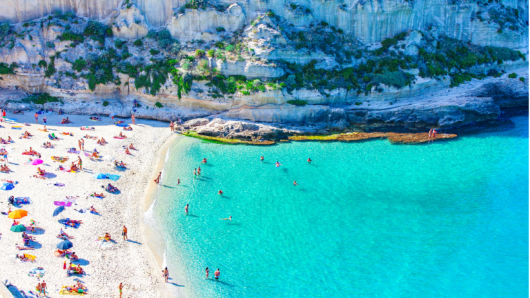 Tripadvisor incorona Tropea tra le 25 spiagge più belle del mondo: è la seconda località italiana votata dagli utenti del portale turistico