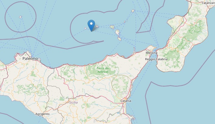 Forte scossa di terremoto alle Isole Eolie sentita anche in Calabria: magnitudo 4.8, tanta la paura