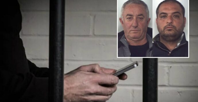 ‘Ndrangheta: il telefonino in carcere per il boss di Tropea e i contatti con genero, moglie e figli per dirigere il clan