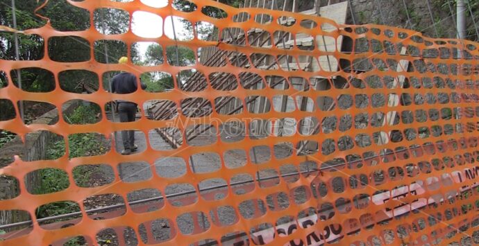Il sindaco di Vibo: «A giorni la riapertura della strada di San Pietro». “Reclusi” da 4 anni anni nel loro borgo i residenti ancora non ci credono – VIDEO