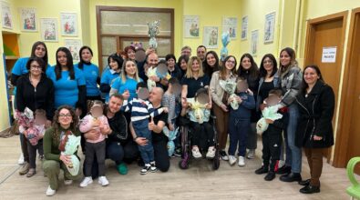 Vibo, uova di cioccolato per i bimbi della Casa di carità: il gesto d’amore dell’associazione Michele Turco