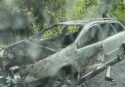 Prende fuoco il motore di un’auto sulla Sp 17 a Caria: illeso il conducente, traffico rallentato