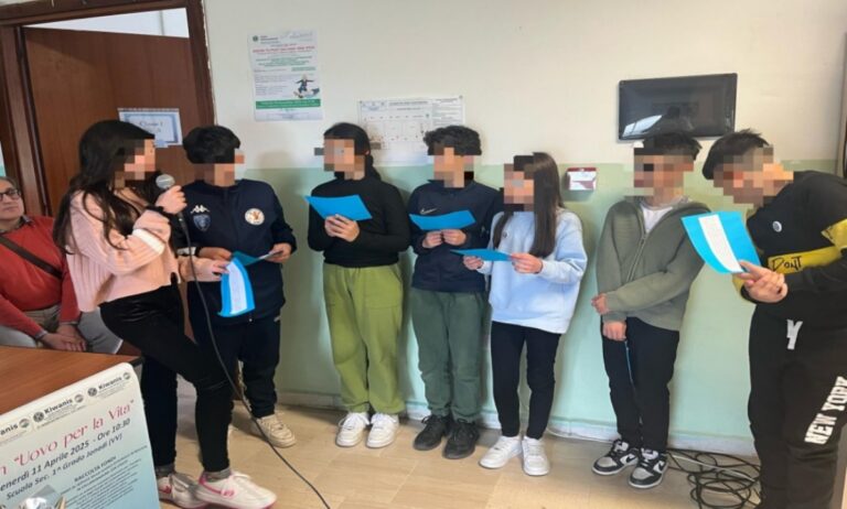 Un uovo per la vita, l’istituto comprensivo San Costantino Calabro-Mileto in prima linea nella raccolta fondi a favore dei bimbi della Bolivia